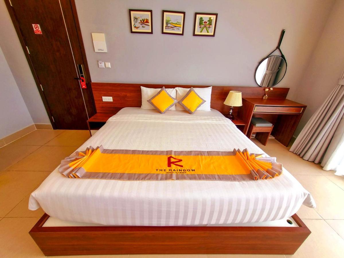 The Rainbow Hotel Duong Dong Exterior foto